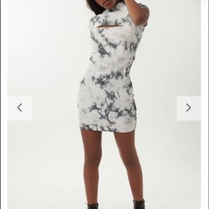 GARAGE TIE DYE DRESS